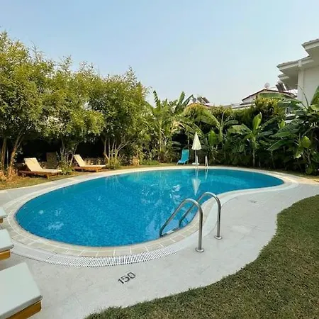 Villa Private On Center.