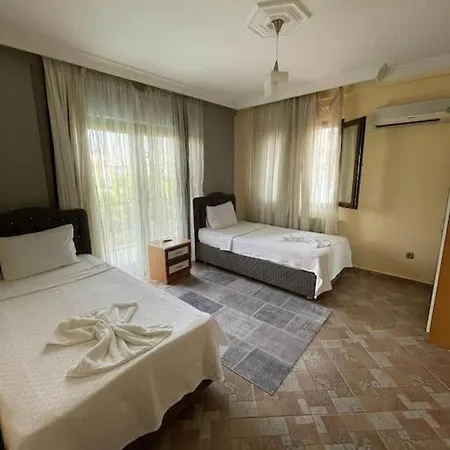 Villa Private On Center. *